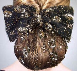 Elaborate-snood