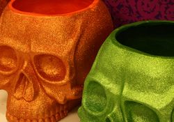 Orange and green skulls