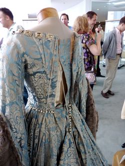 Deborah Kerr Catherine Parr Young Bess back view Deborah Kerr Catherine Parr Young Bess back view