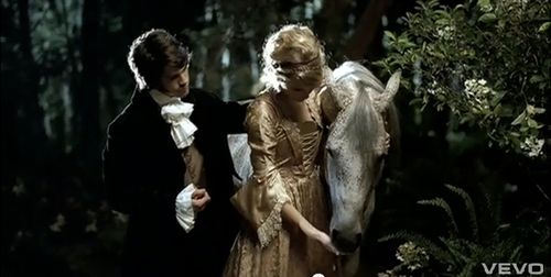 Taylor Swift Love Story couple costumes horse