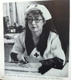 Red Cross volunteer wearing Hope Diamond 1939 Red Cross volunteer wearing Hope Diamond 1939